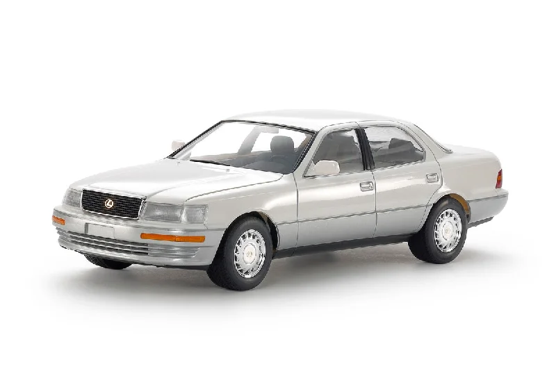 1/24 Lexus LS 400