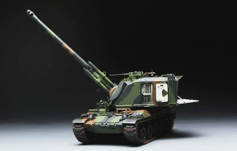 1/35 French AUF1 155mm Self-Propelled Howitzer