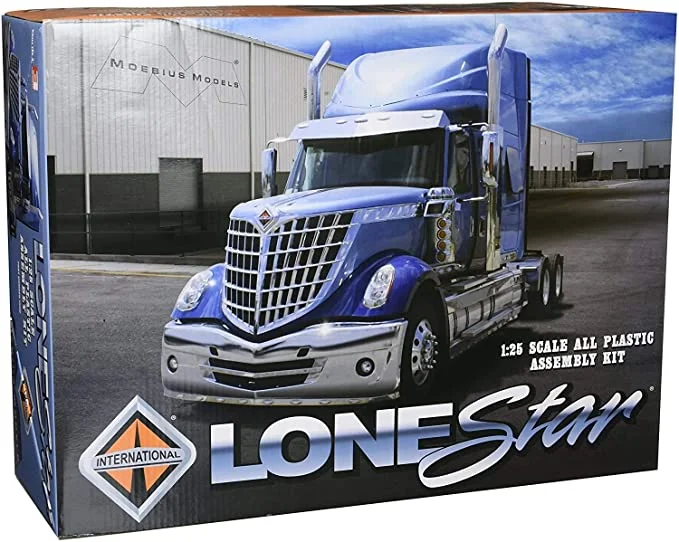 2010 International Lonestar (1/25 scale) Plastic Vehicle Model Kit