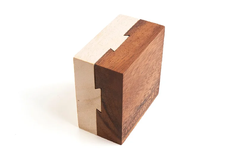 Impossible Dovetail Puzzle - Clever Trick Opening Puzzle