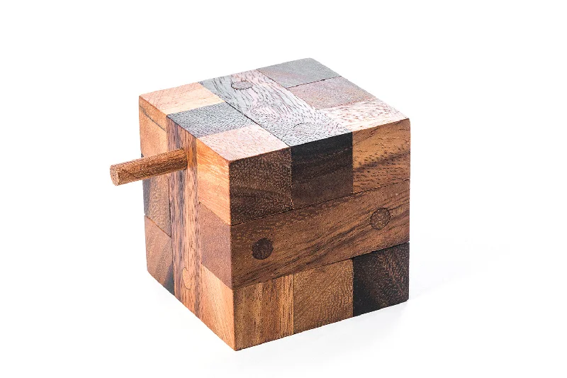 Nails Cube Puzzle