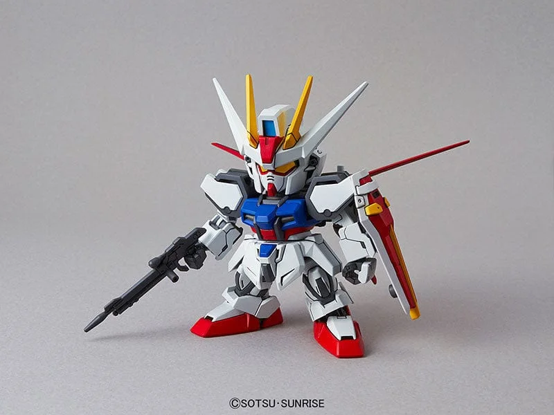 SD GUNDAM EX-STANDARD 002 AILE STRIKE GUNDAM